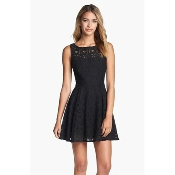BB Dakota Renley Black Lace Fit & Flare Mini Dress 8 - Picture 1 of 6